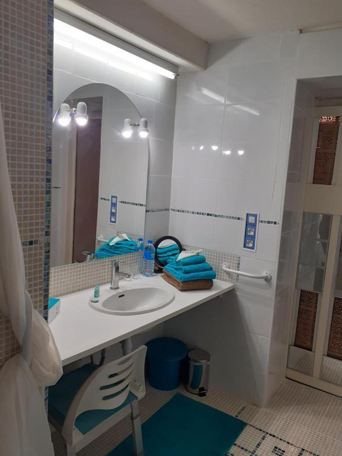 Hotel 7042Douce Nuit Saint-Germain-Laval  Esterno foto