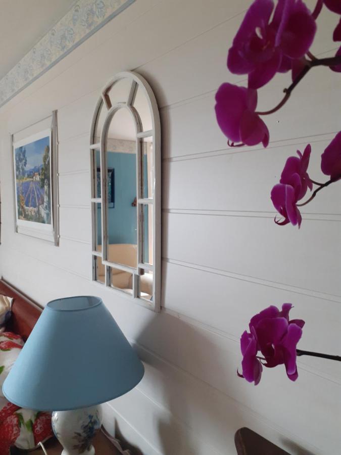 Hotel 7042Douce Nuit Saint-Germain-Laval  Esterno foto