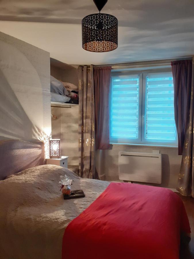 Hotel 7042Douce Nuit Saint-Germain-Laval  Esterno foto